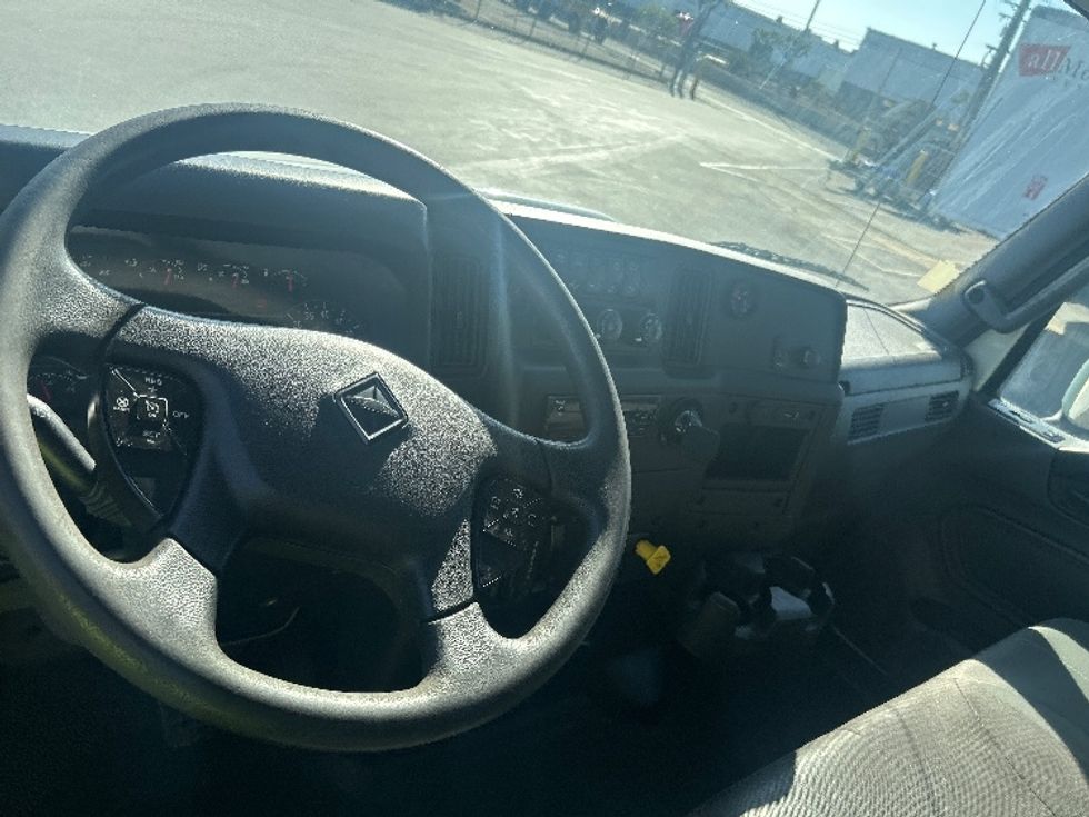 Medium Duty Box Truck-Light and Medium Duty Trucks-International-2020-MV607-Torrance-CA-158,358\n\t\tmiles-$ 62,000 - Image 17