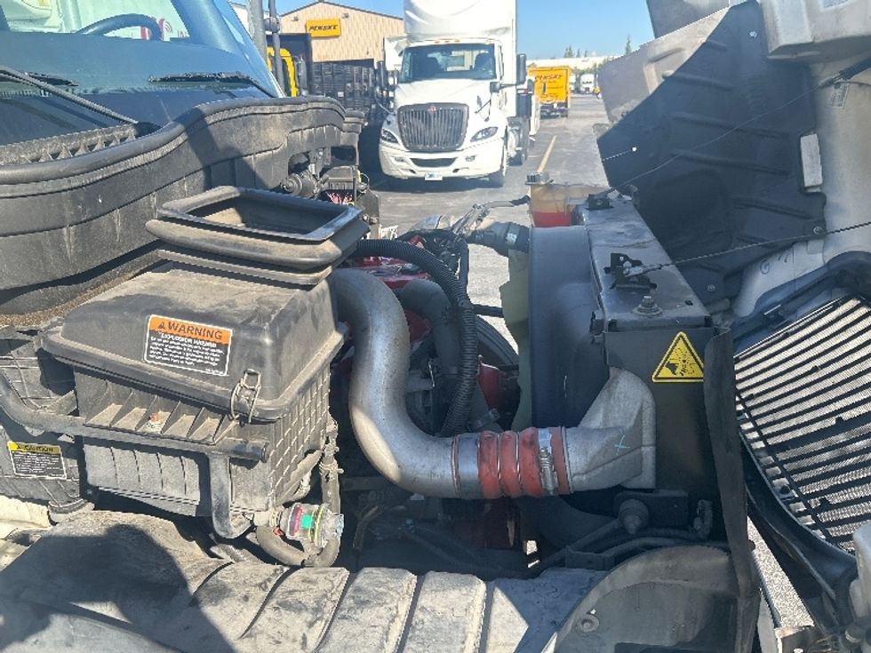 Medium Duty Box Truck-Light and Medium Duty Trucks-International-2020-MV607-Torrance-CA-158,358\n\t\tmiles-$ 62,000 - Image 23