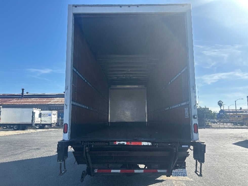 Medium Duty Box Truck-Light and Medium Duty Trucks-International-2020-MV607-Torrance-CA-158,358\n\t\tmiles-$ 62,000 - Image 8