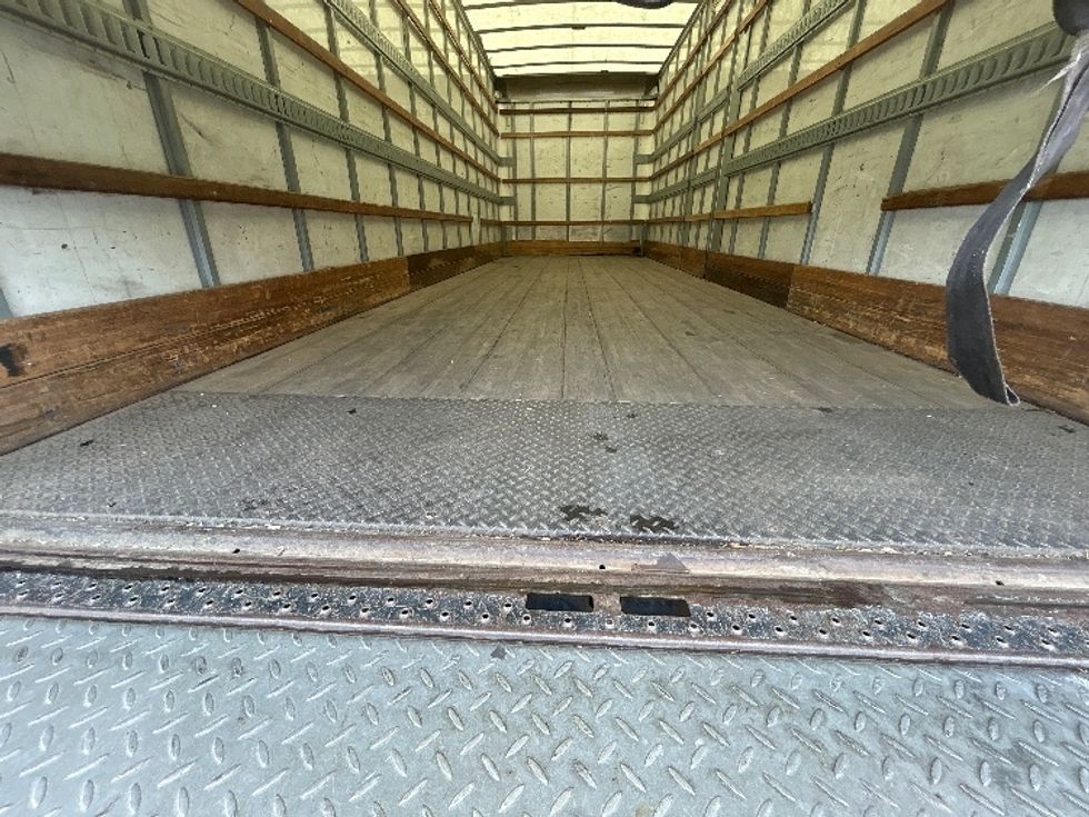 Medium Duty Box Truck-Light and Medium Duty Trucks-International-2020-MV607-Torrance-CA-159,468\n\t\tmiles-$ 53,000 - Image 10