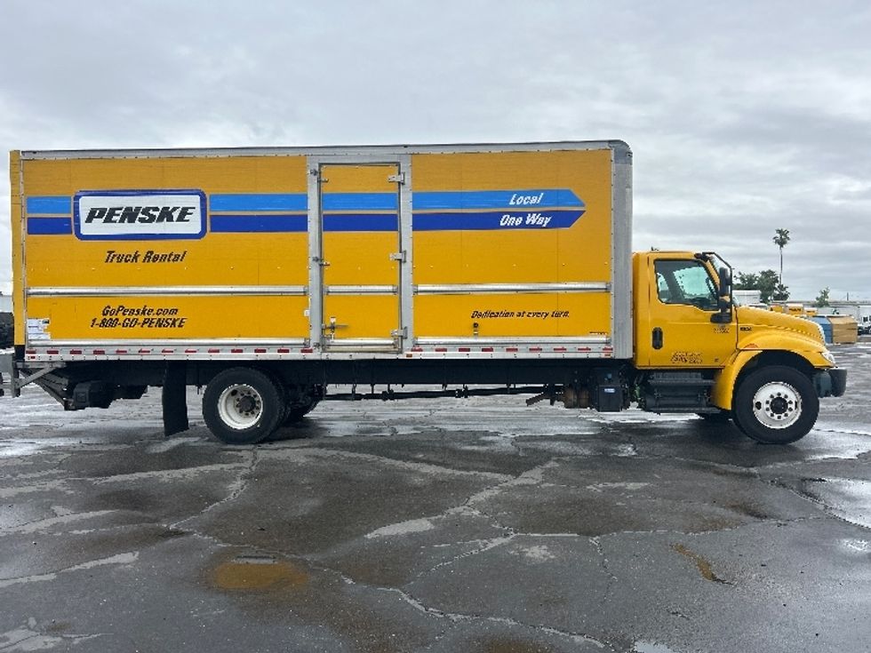 Medium Duty Box Truck-Light and Medium Duty Trucks-International-2020-MV607-Torrance-CA-159,468\n\t\tmiles-$ 53,000 - Image 15