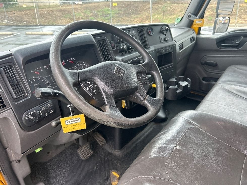 Medium Duty Box Truck-Light and Medium Duty Trucks-International-2020-MV607-Torrance-CA-159,468\n\t\tmiles-$ 53,000 - Image 17