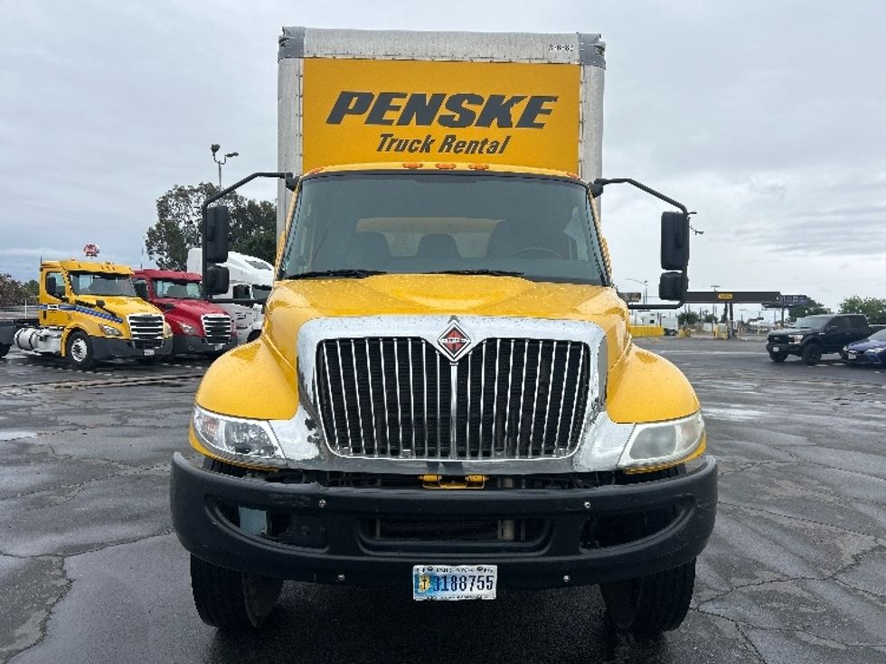 Medium Duty Box Truck-Light and Medium Duty Trucks-International-2020-MV607-Torrance-CA-159,468\n\t\tmiles-$ 53,000 - Image 2