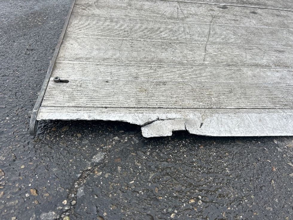 Medium Duty Box Truck-Light and Medium Duty Trucks-International-2020-MV607-Torrance-CA-159,468\n\t\tmiles-$ 53,000 - Image 27