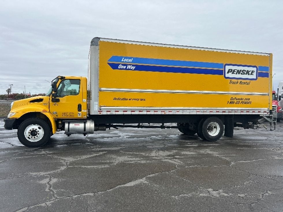 Medium Duty Box Truck-Light and Medium Duty Trucks-International-2020-MV607-Torrance-CA-159,468\n\t\tmiles-$ 53,000 - Image 4