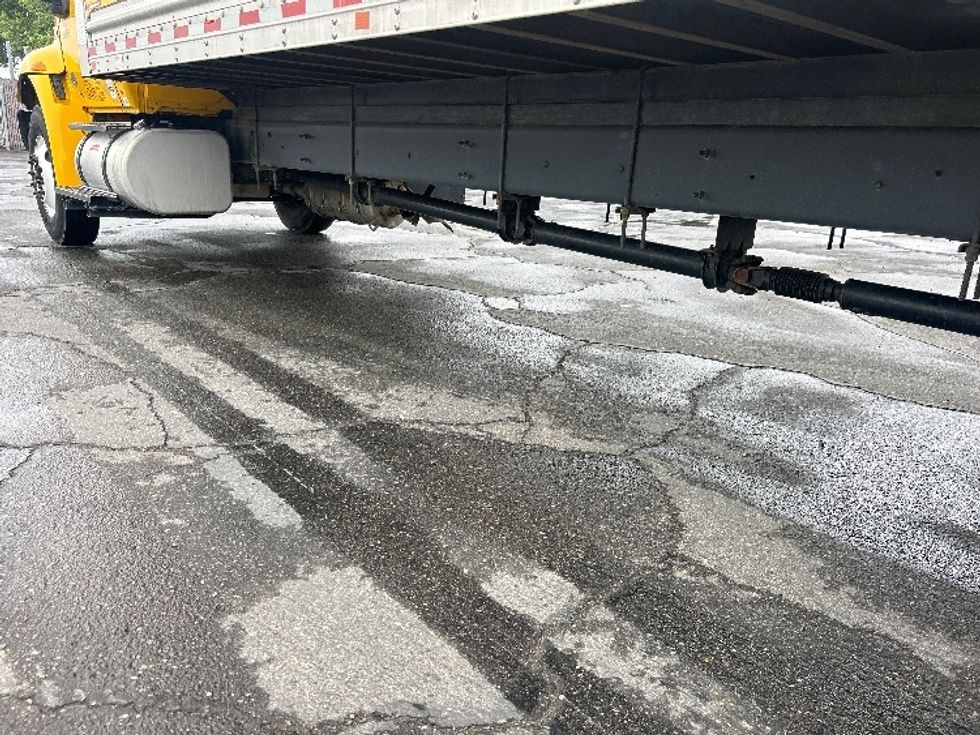 Medium Duty Box Truck-Light and Medium Duty Trucks-International-2020-MV607-Torrance-CA-159,468\n\t\tmiles-$ 53,000 - Image 5