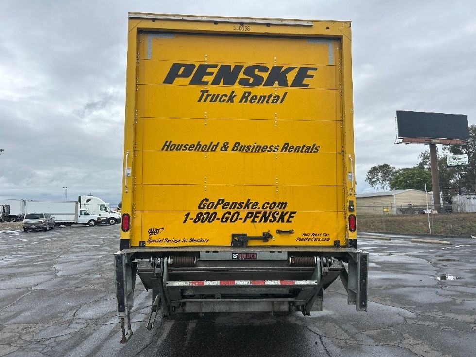 Medium Duty Box Truck-Light and Medium Duty Trucks-International-2020-MV607-Torrance-CA-159,468\n\t\tmiles-$ 53,000 - Image 7