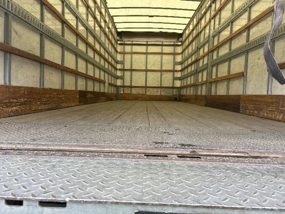 Medium Duty Box Truck-Light and Medium Duty Trucks-International-2020-MV607-Torrance-CA-159,468\n\t\tmiles-$ 53,000 - Image 8