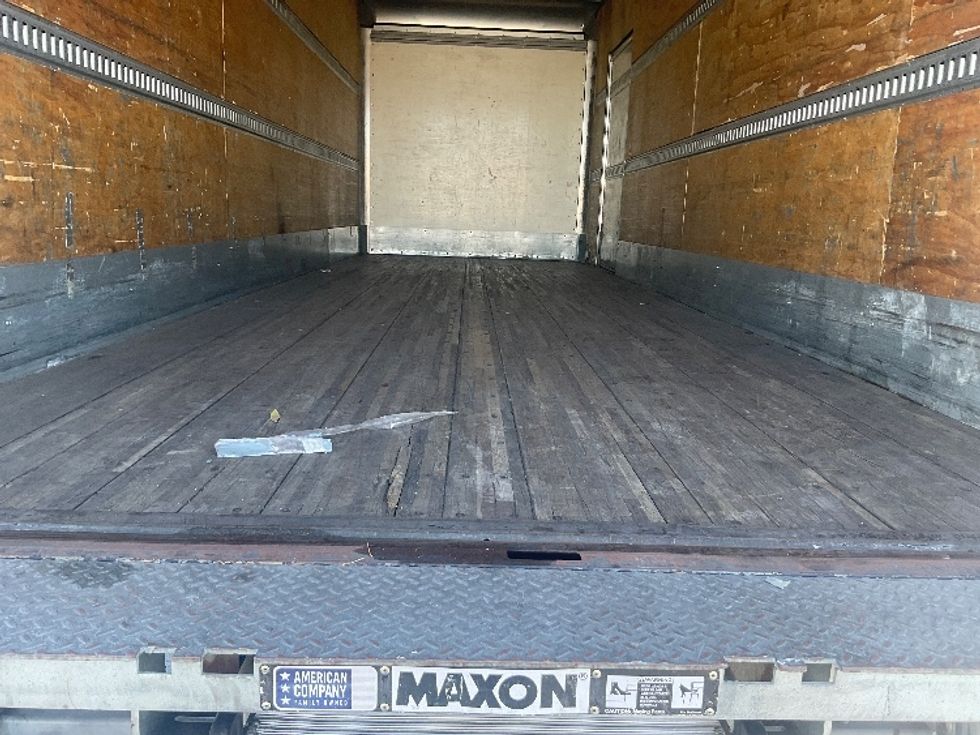 Medium Duty Box Truck-Light and Medium Duty Trucks-International-2020-MV607-Torrance-CA-164,750\n\t\tmiles-$ 51,250 - Image 10