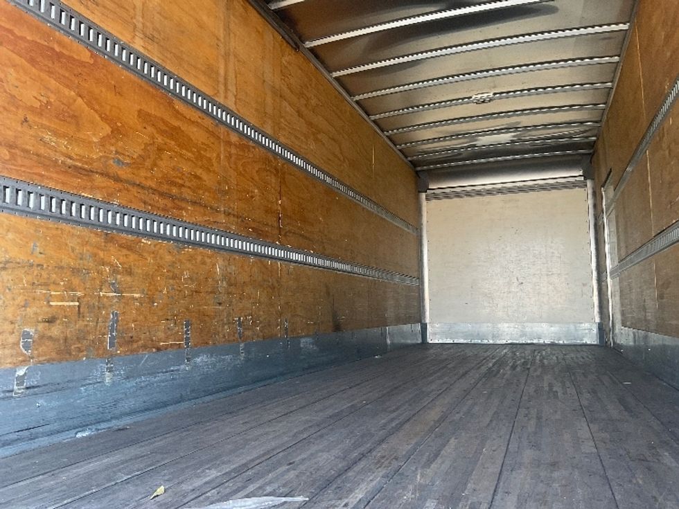 Medium Duty Box Truck-Light and Medium Duty Trucks-International-2020-MV607-Torrance-CA-164,750\n\t\tmiles-$ 51,250 - Image 11