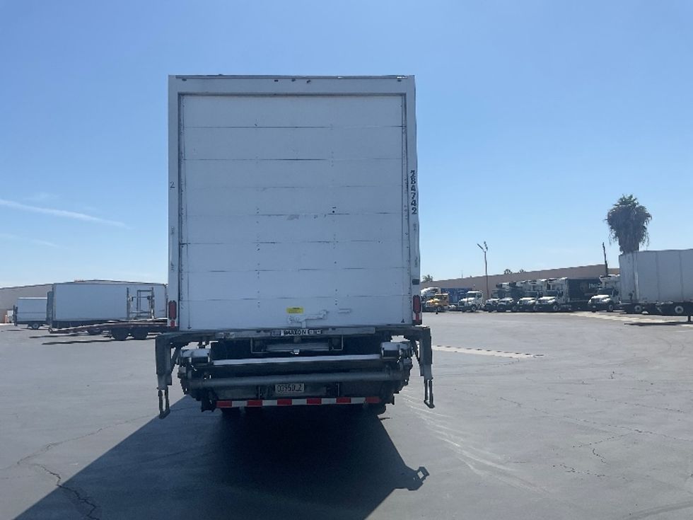 Medium Duty Box Truck-Light and Medium Duty Trucks-International-2020-MV607-Torrance-CA-164,750\n\t\tmiles-$ 51,250 - Image 7