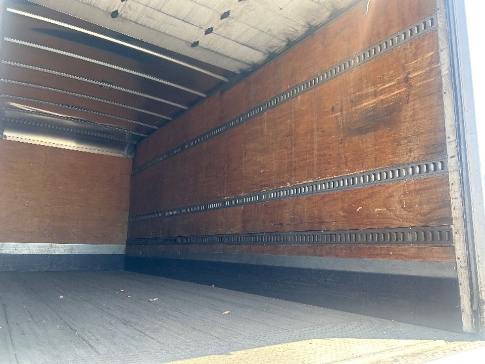 Medium Duty Box Truck-Light and Medium Duty Trucks-International-2020-MV607-Torrance-CA-176,325\n\t\tmiles-$ 38,750 - Image 12