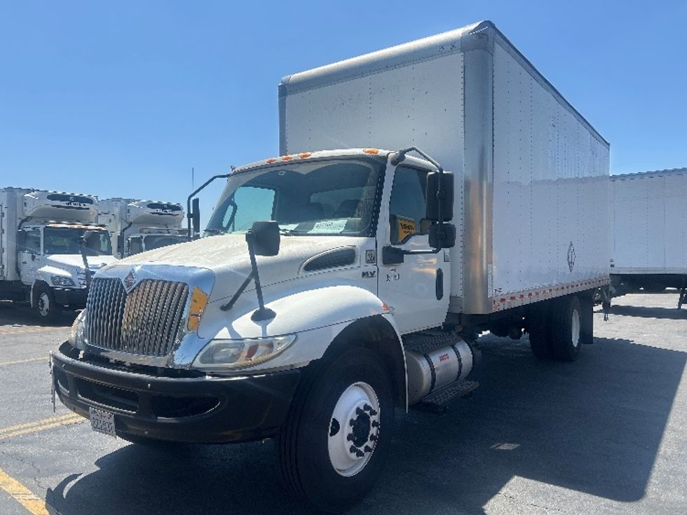 Medium Duty Box Truck-Light and Medium Duty Trucks-International-2020-MV607-Torrance-CA-176,325\n\t\tmiles-$ 38,750 - Image 3