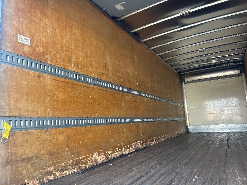 Medium Duty Box Truck-Light and Medium Duty Trucks-International-2020-MV607-Torrance-CA-179,409\n\t\tmiles-$ 48,500 - Image 11