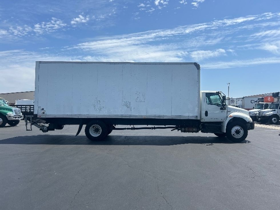 Medium Duty Box Truck-Light and Medium Duty Trucks-International-2020-MV607-Torrance-CA-179,409\n\t\tmiles-$ 48,500 - Image 15