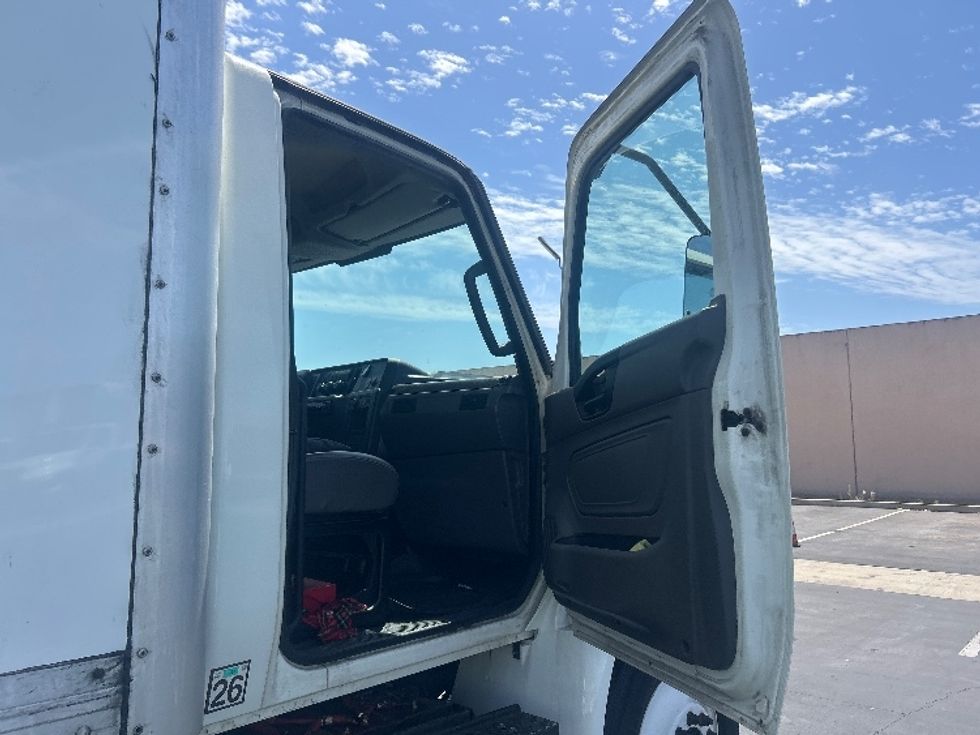 Medium Duty Box Truck-Light and Medium Duty Trucks-International-2020-MV607-Torrance-CA-179,409\n\t\tmiles-$ 48,500 - Image 20