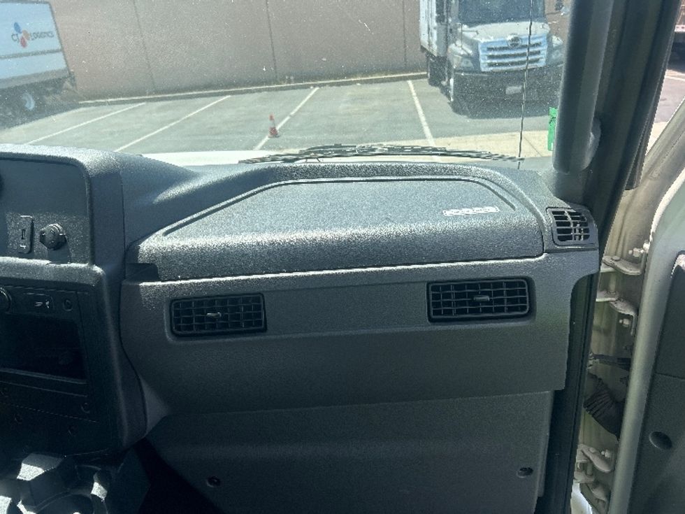 Medium Duty Box Truck-Light and Medium Duty Trucks-International-2020-MV607-Torrance-CA-179,409\n\t\tmiles-$ 48,500 - Image 21