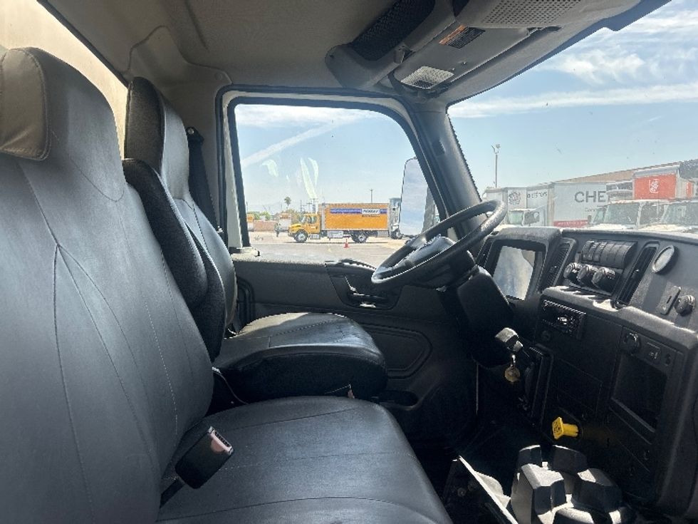 Medium Duty Box Truck-Light and Medium Duty Trucks-International-2020-MV607-Torrance-CA-179,409\n\t\tmiles-$ 48,500 - Image 22