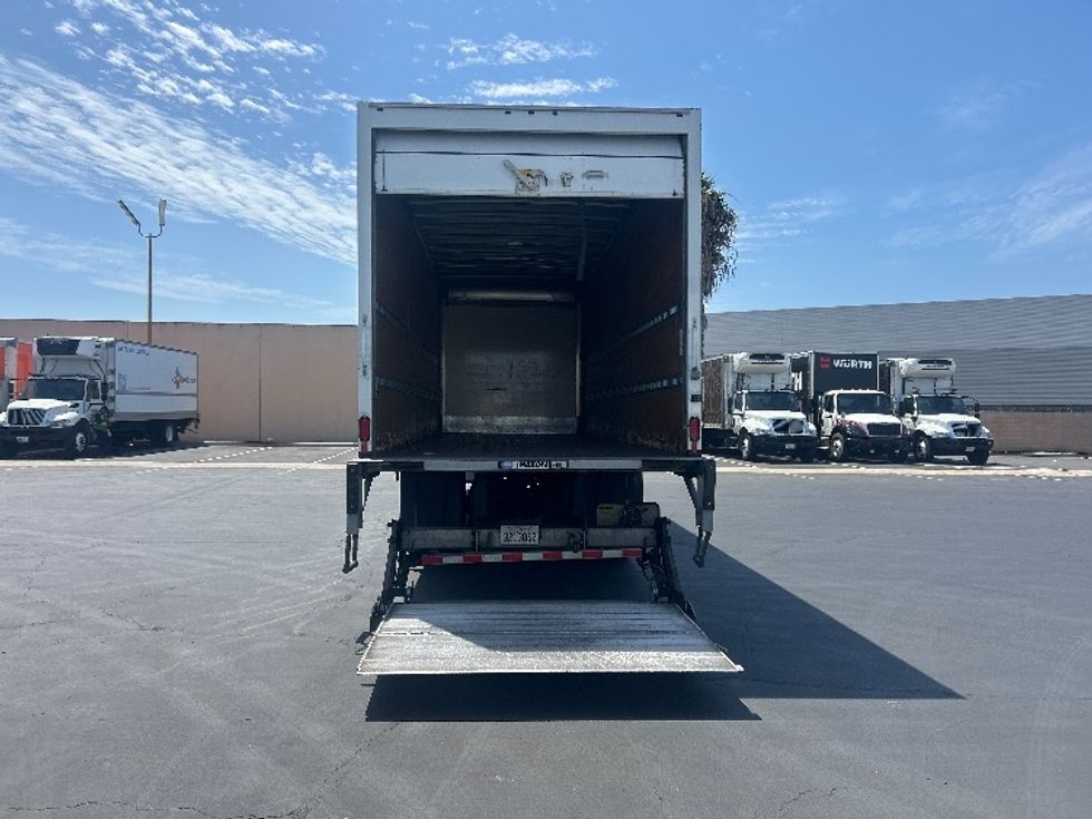Medium Duty Box Truck-Light and Medium Duty Trucks-International-2020-MV607-Torrance-CA-179,409\n\t\tmiles-$ 48,500 - Image 9