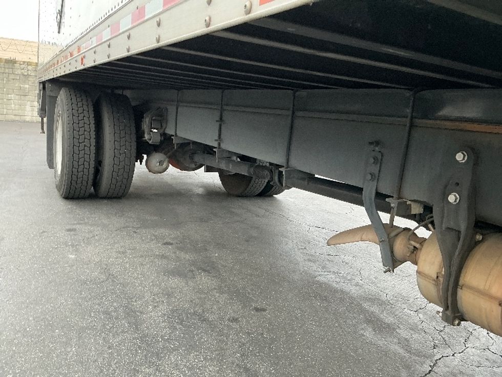 Medium Duty Box Truck-Light and Medium Duty Trucks-International-2020-MV607-Torrance-CA-182,714\n\t\tmiles-$ 37,500 - Image 14