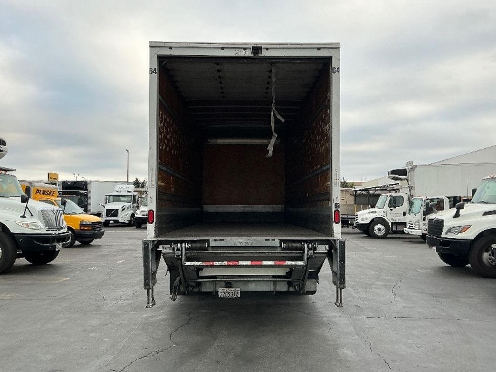 Medium Duty Box Truck-Light and Medium Duty Trucks-International-2020-MV607-Torrance-CA-182,714\n\t\tmiles-$ 37,500 - Image 8