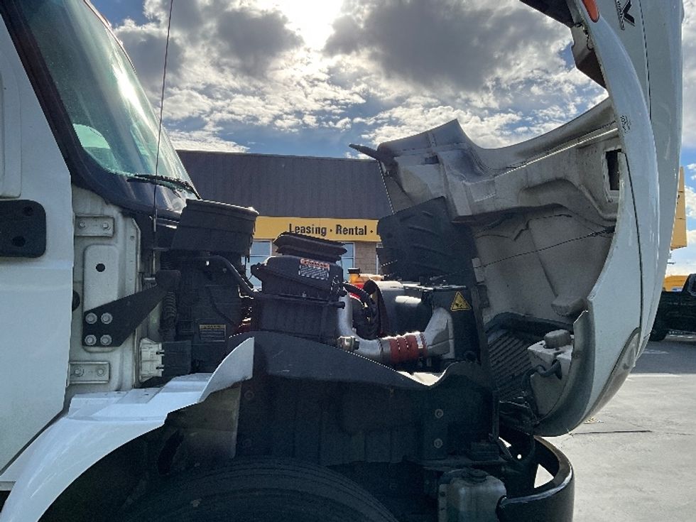 Medium Duty Box Truck-Light and Medium Duty Trucks-International-2020-MV607-Torrance-CA-187,833\n\t\tmiles-$ 49,500 - Image 22