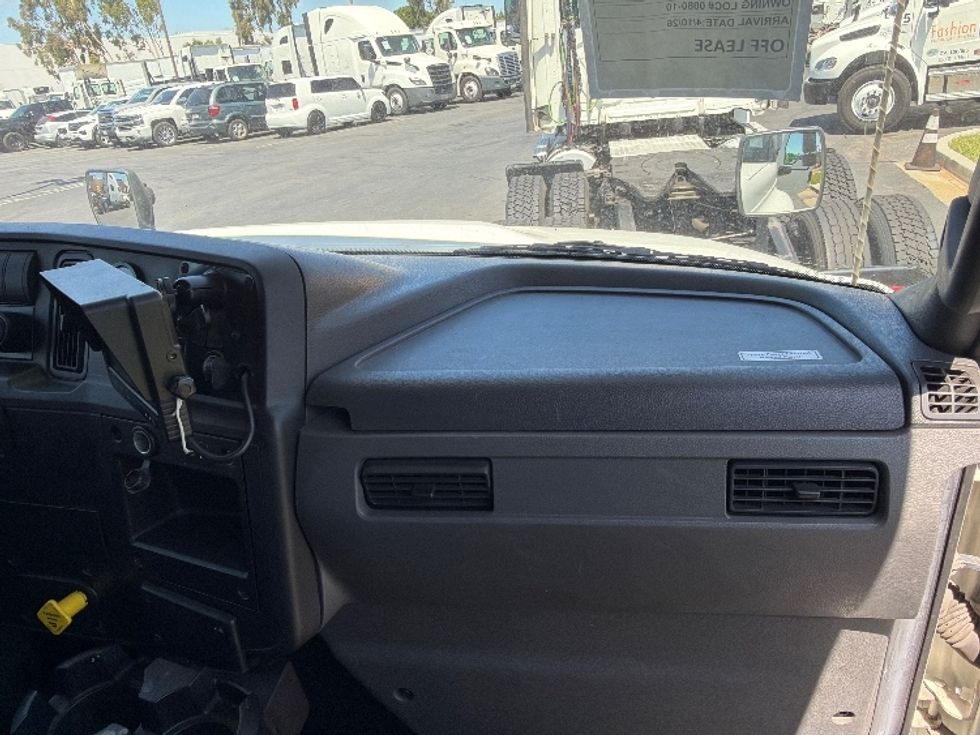 Medium Duty Box Truck-Light and Medium Duty Trucks-International-2020-MV607-Torrance-CA-189,981\n\t\tmiles-$ 44,750 - Image 20