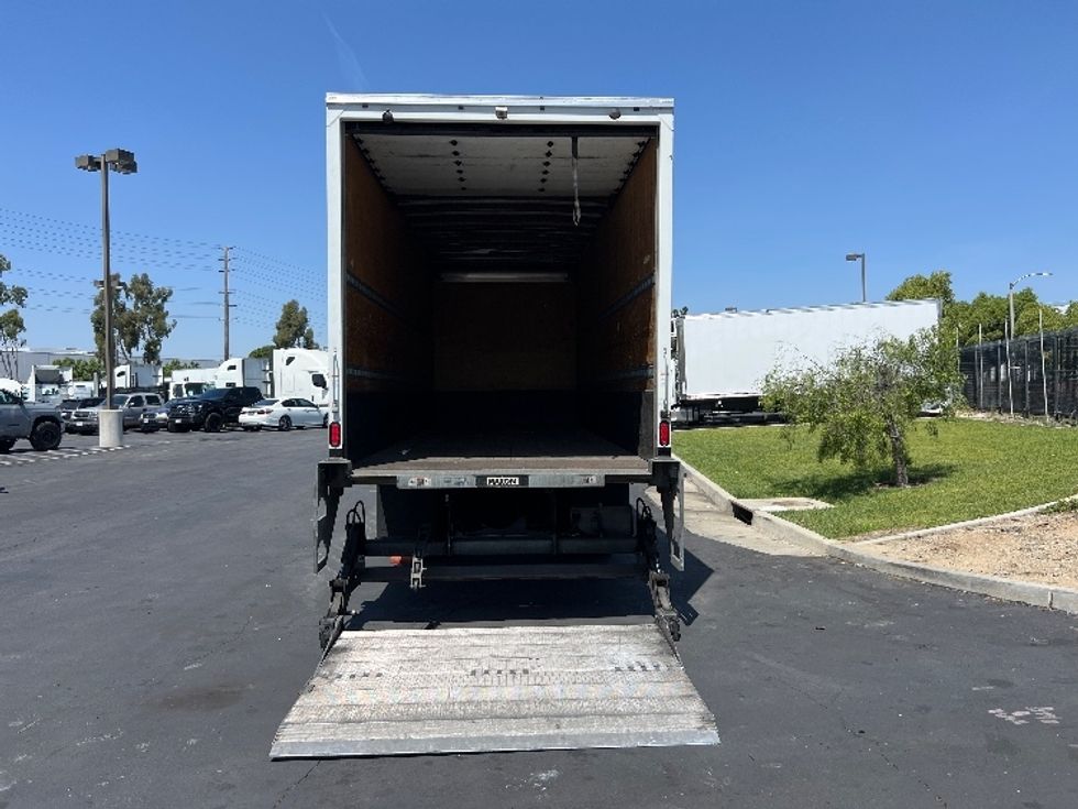 Medium Duty Box Truck-Light and Medium Duty Trucks-International-2020-MV607-Torrance-CA-189,981\n\t\tmiles-$ 44,750 - Image 9