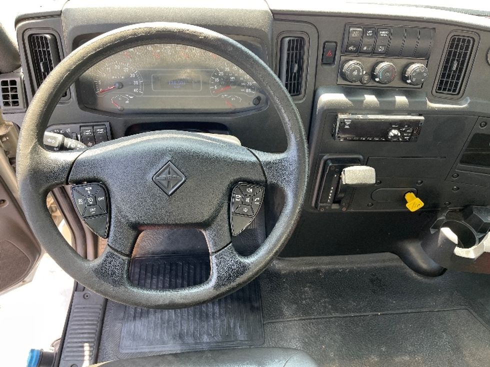 Medium Duty Box Truck-Light and Medium Duty Trucks-International-2020-MV607-Torrance-CA-196,181\n\t\tmiles-$ 42,750 - Image 18