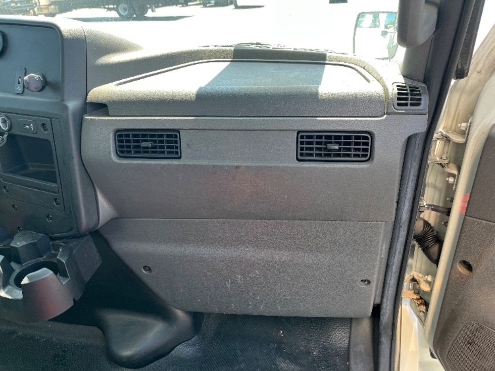 Medium Duty Box Truck-Light and Medium Duty Trucks-International-2020-MV607-Torrance-CA-196,181\n\t\tmiles-$ 42,750 - Image 21