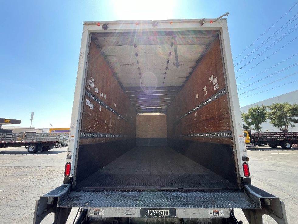 Medium Duty Box Truck-Light and Medium Duty Trucks-International-2020-MV607-Torrance-CA-196,181\n\t\tmiles-$ 42,750 - Image 8