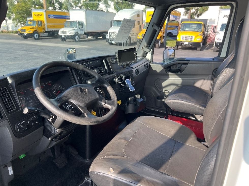 Medium Duty Box Truck-Light and Medium Duty Trucks-International-2020-MV607-Torrance-CA-199,515\n\t\tmiles-$ 42,250 - Image 17