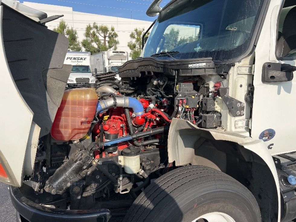 Medium Duty Box Truck-Light and Medium Duty Trucks-International-2020-MV607-Torrance-CA-199,515\n\t\tmiles-$ 42,250 - Image 24