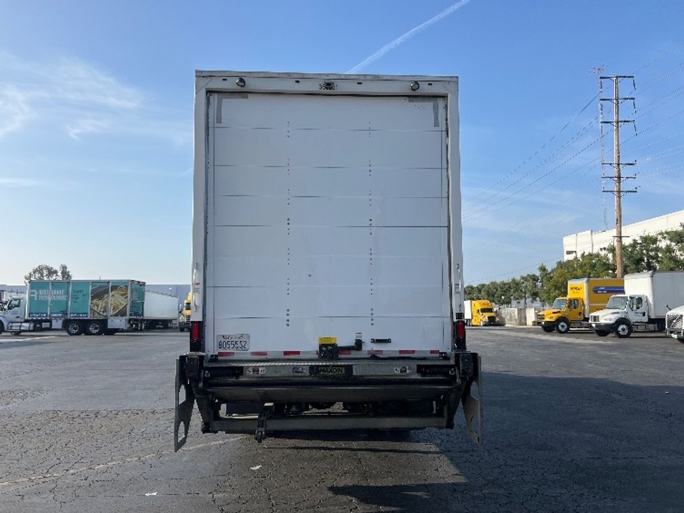 Medium Duty Box Truck-Light and Medium Duty Trucks-International-2020-MV607-Torrance-CA-199,515\n\t\tmiles-$ 42,250 - Image 7