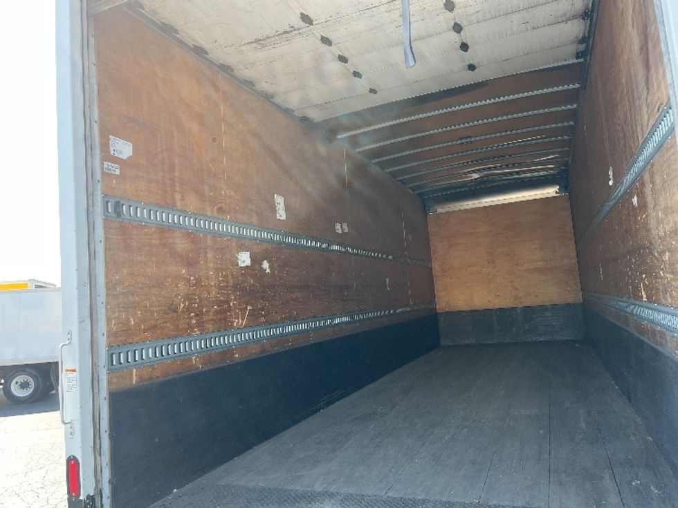 Medium Duty Box Truck-Light and Medium Duty Trucks-International-2020-MV607-Torrance-CA-208,723\n\t\tmiles-$ 37,500 - Image 11
