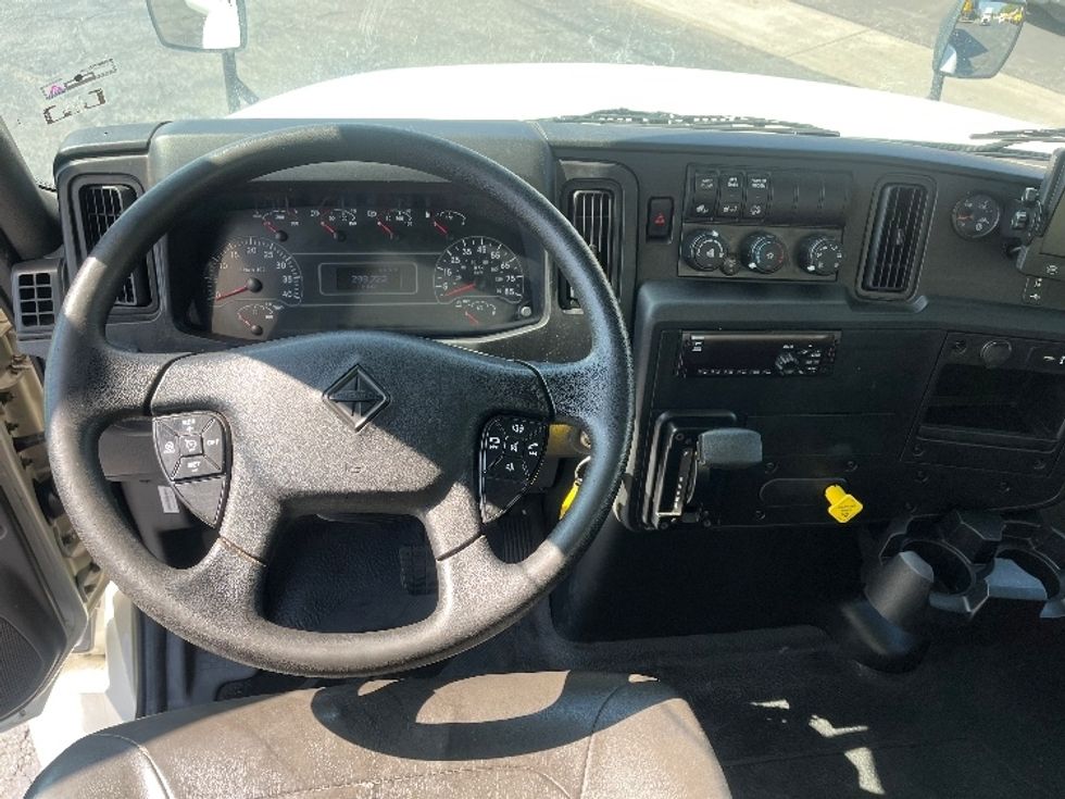 Medium Duty Box Truck-Light and Medium Duty Trucks-International-2020-MV607-Torrance-CA-208,723\n\t\tmiles-$ 37,500 - Image 18