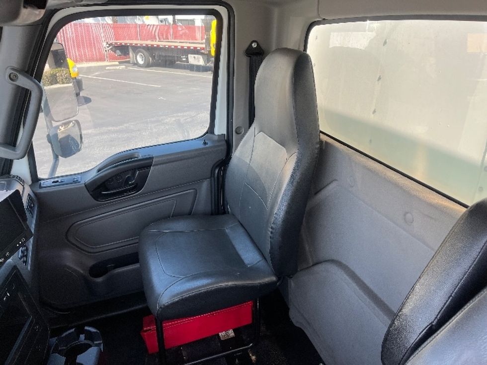 Medium Duty Box Truck-Light and Medium Duty Trucks-International-2020-MV607-Torrance-CA-208,723\n\t\tmiles-$ 37,500 - Image 19