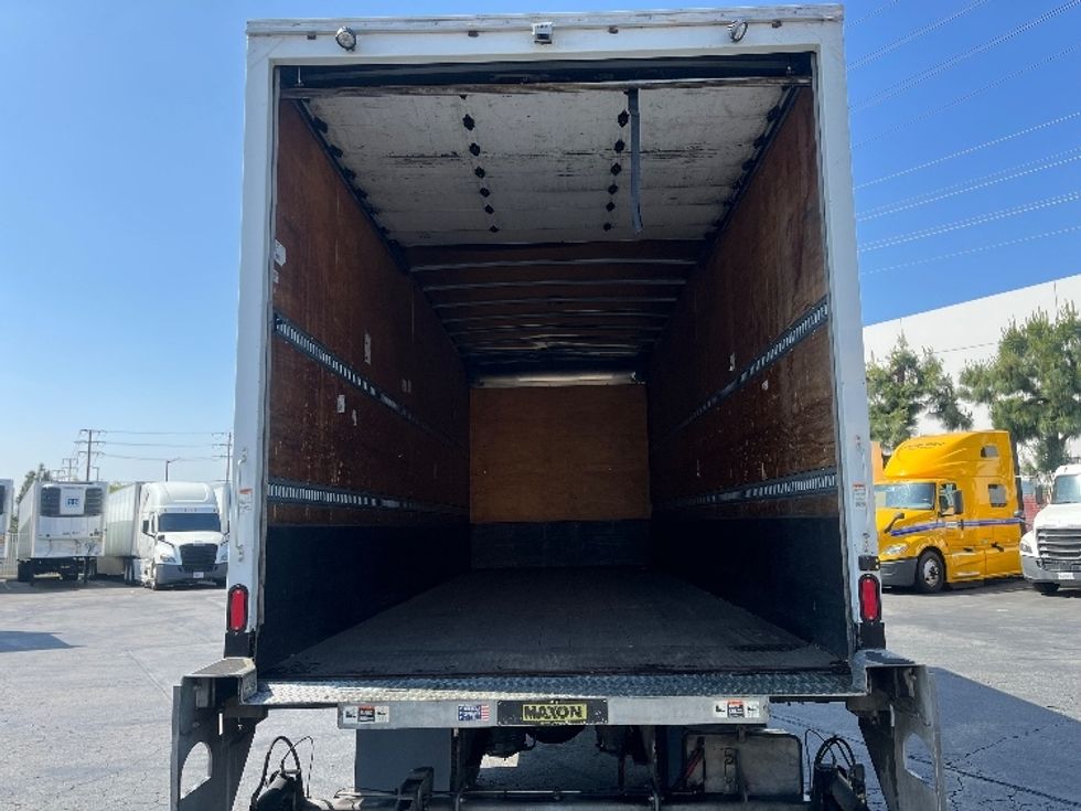 Medium Duty Box Truck-Light and Medium Duty Trucks-International-2020-MV607-Torrance-CA-208,723\n\t\tmiles-$ 37,500 - Image 8
