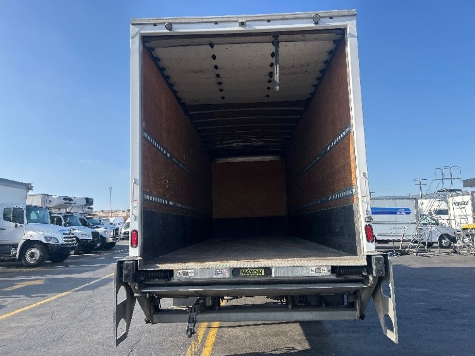 Medium Duty Box Truck-Light and Medium Duty Trucks-International-2020-MV607-Torrance-CA-216,163\n\t\tmiles-$ 39,750 - Image 8