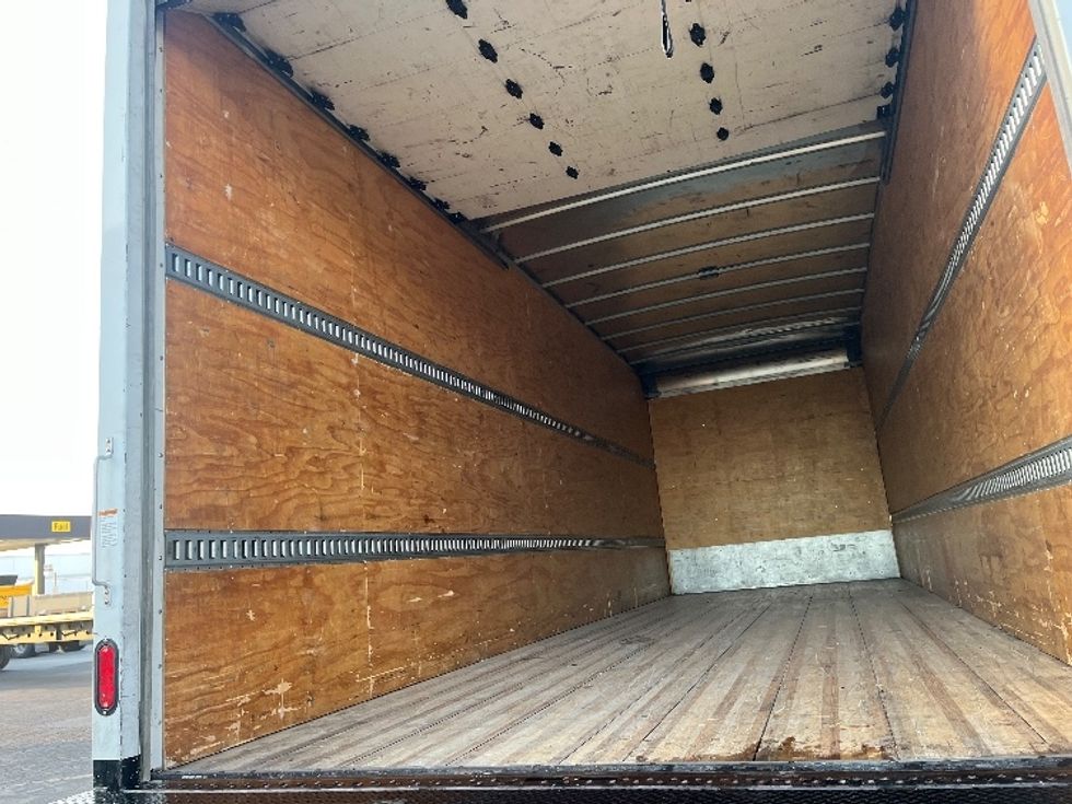 Medium Duty Box Truck-Light and Medium Duty Trucks-International-2020-MV607-Torrance-CA-216,451\n\t\tmiles-$ 43,750 - Image 11