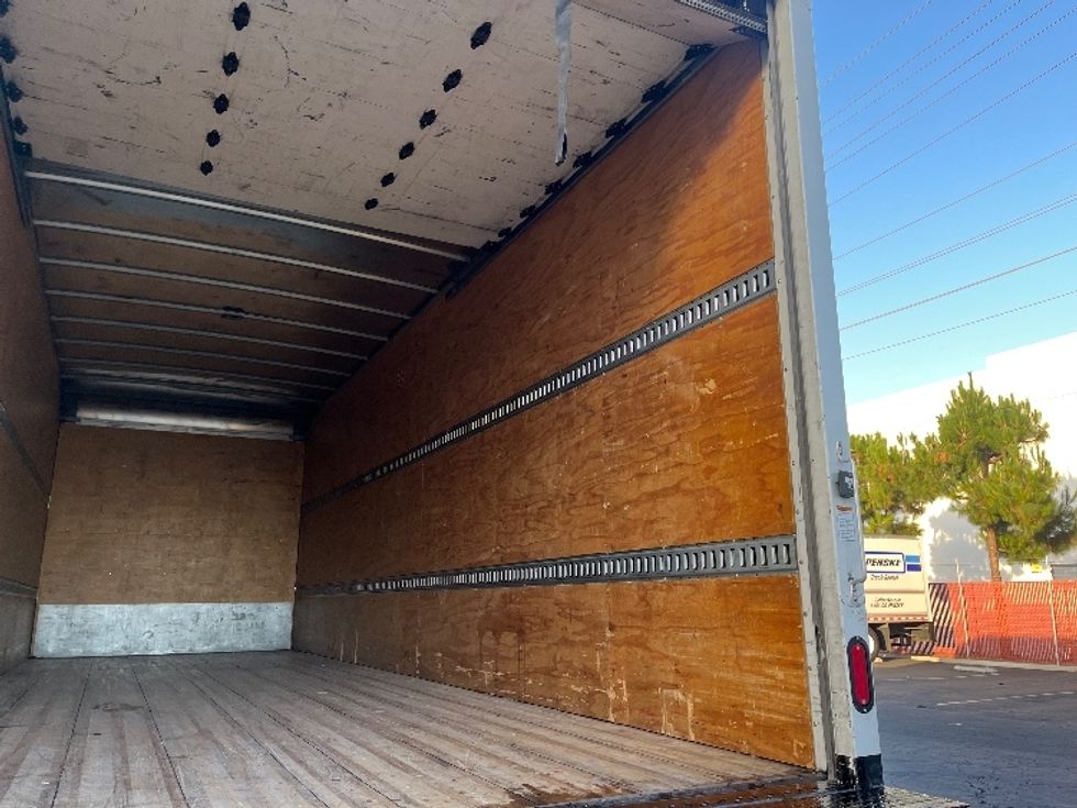 Medium Duty Box Truck-Light and Medium Duty Trucks-International-2020-MV607-Torrance-CA-216,451\n\t\tmiles-$ 43,750 - Image 12