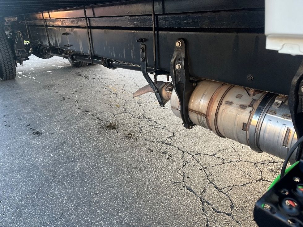 Medium Duty Box Truck-Light and Medium Duty Trucks-International-2020-MV607-Torrance-CA-216,451\n\t\tmiles-$ 43,750 - Image 14