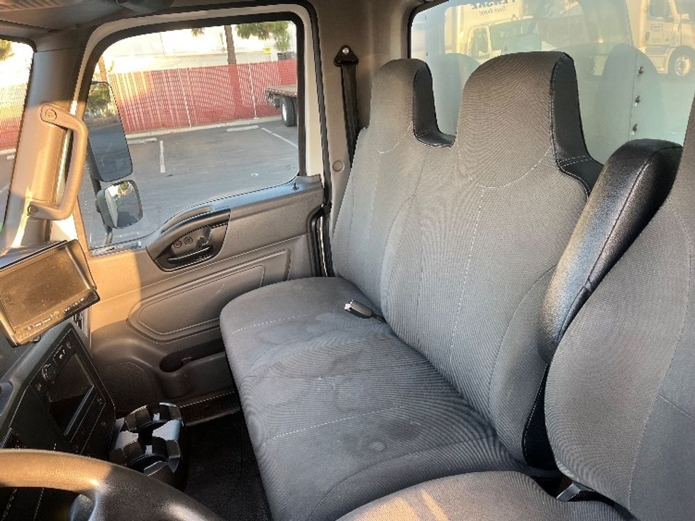 Medium Duty Box Truck-Light and Medium Duty Trucks-International-2020-MV607-Torrance-CA-216,451\n\t\tmiles-$ 43,750 - Image 19