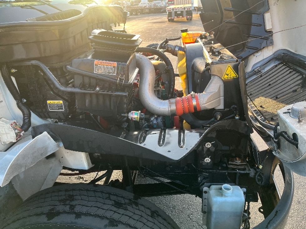 Medium Duty Box Truck-Light and Medium Duty Trucks-International-2020-MV607-Torrance-CA-216,451\n\t\tmiles-$ 43,750 - Image 23