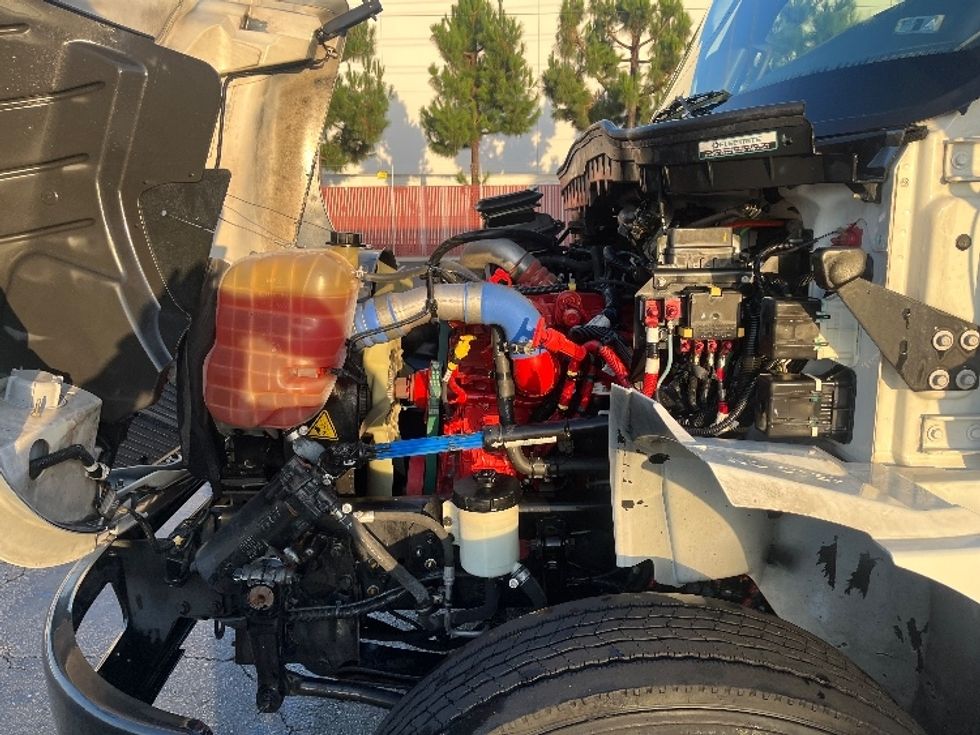 Medium Duty Box Truck-Light and Medium Duty Trucks-International-2020-MV607-Torrance-CA-216,451\n\t\tmiles-$ 43,750 - Image 24
