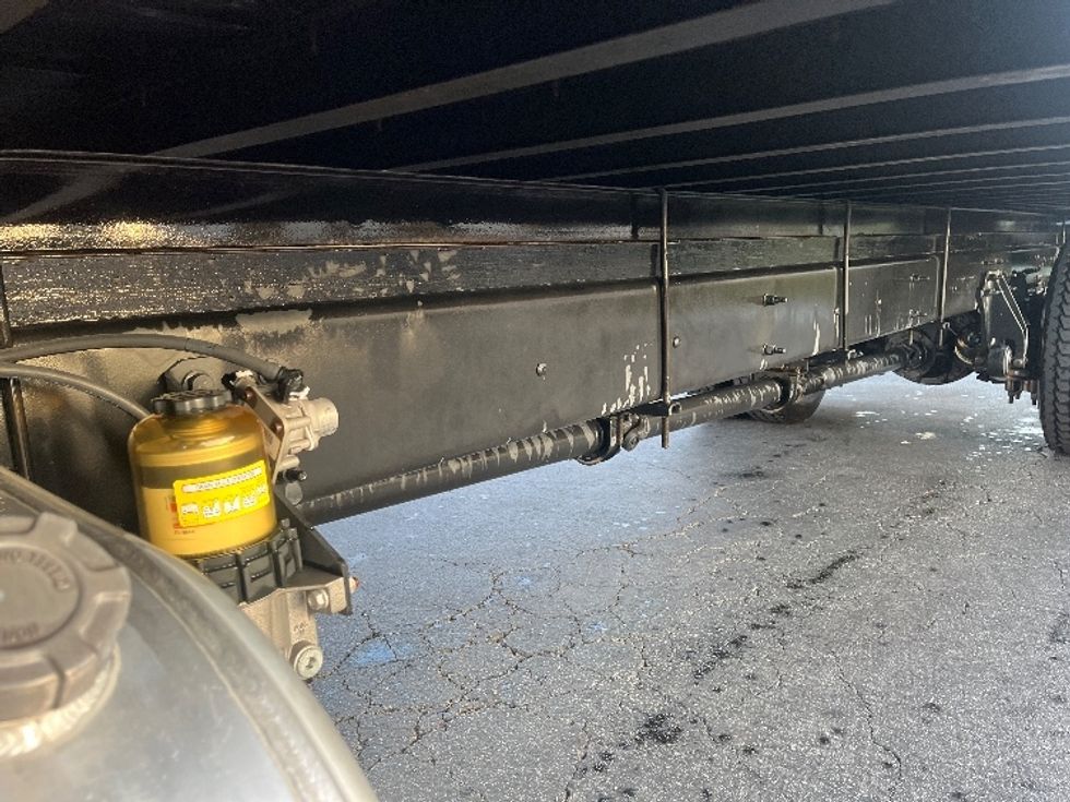 Medium Duty Box Truck-Light and Medium Duty Trucks-International-2020-MV607-Torrance-CA-216,451\n\t\tmiles-$ 43,750 - Image 5