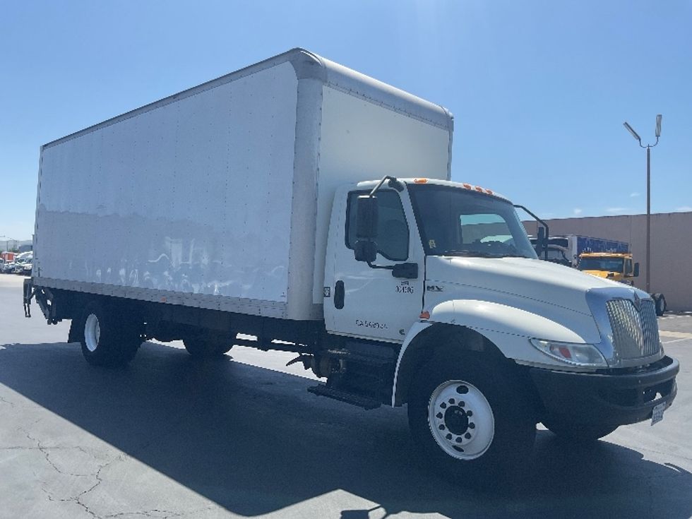 Medium Duty Box Truck-Light and Medium Duty Trucks-International-2020-MV607-Torrance-CA-218,182\n\t\tmiles-$ 47,500 - Image 1