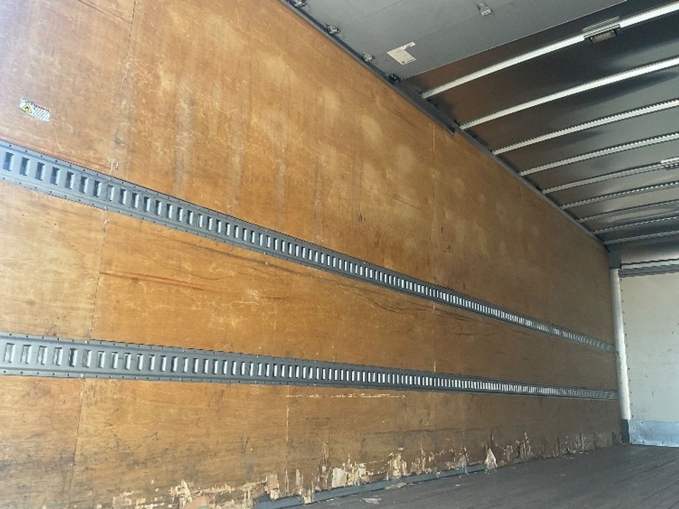 Medium Duty Box Truck-Light and Medium Duty Trucks-International-2020-MV607-Torrance-CA-218,182\n\t\tmiles-$ 47,500 - Image 11