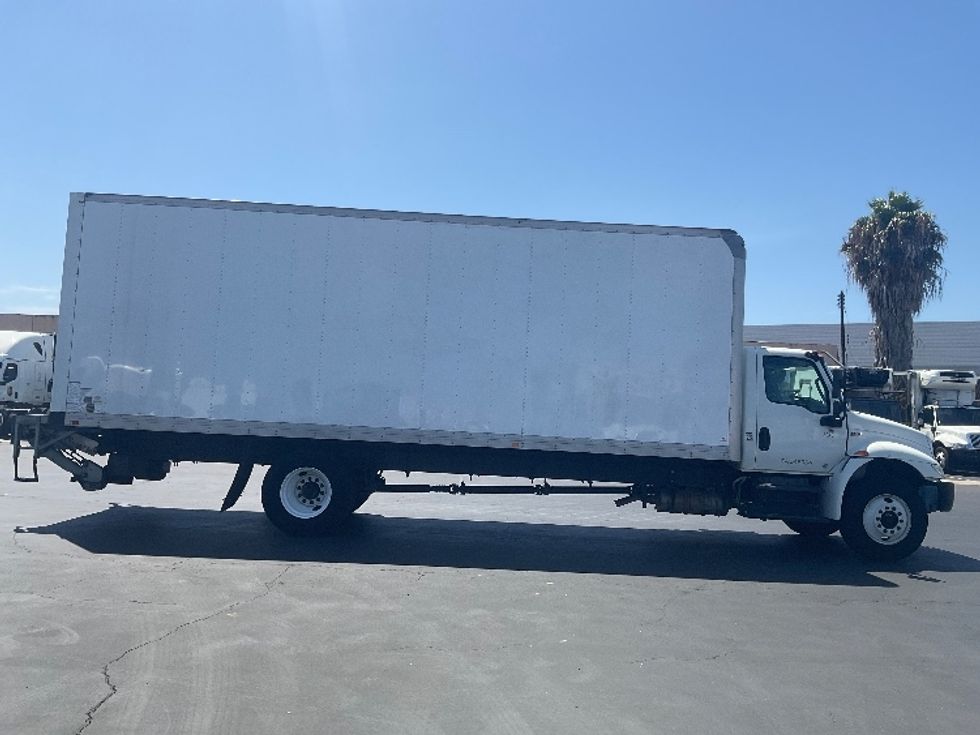 Medium Duty Box Truck-Light and Medium Duty Trucks-International-2020-MV607-Torrance-CA-218,182\n\t\tmiles-$ 47,500 - Image 15