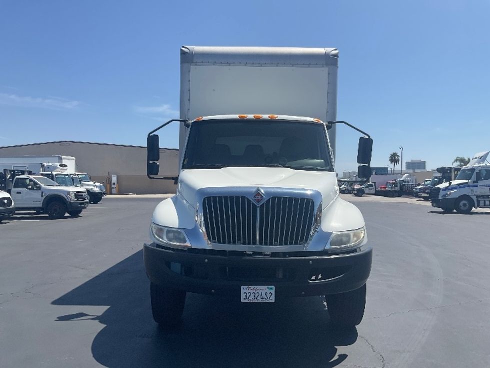 Medium Duty Box Truck-Light and Medium Duty Trucks-International-2020-MV607-Torrance-CA-218,182\n\t\tmiles-$ 47,500 - Image 2